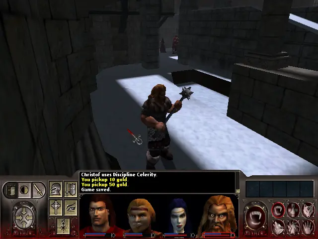 Estem en una mena de pati interior, està tot nevat.
Erik ens mira, de fons estan Sabina, Wilhem i Christof, esperant.

Al mig hi ha tot de llocs on dóna el sol directament, i ens hi cremaríem si passem.